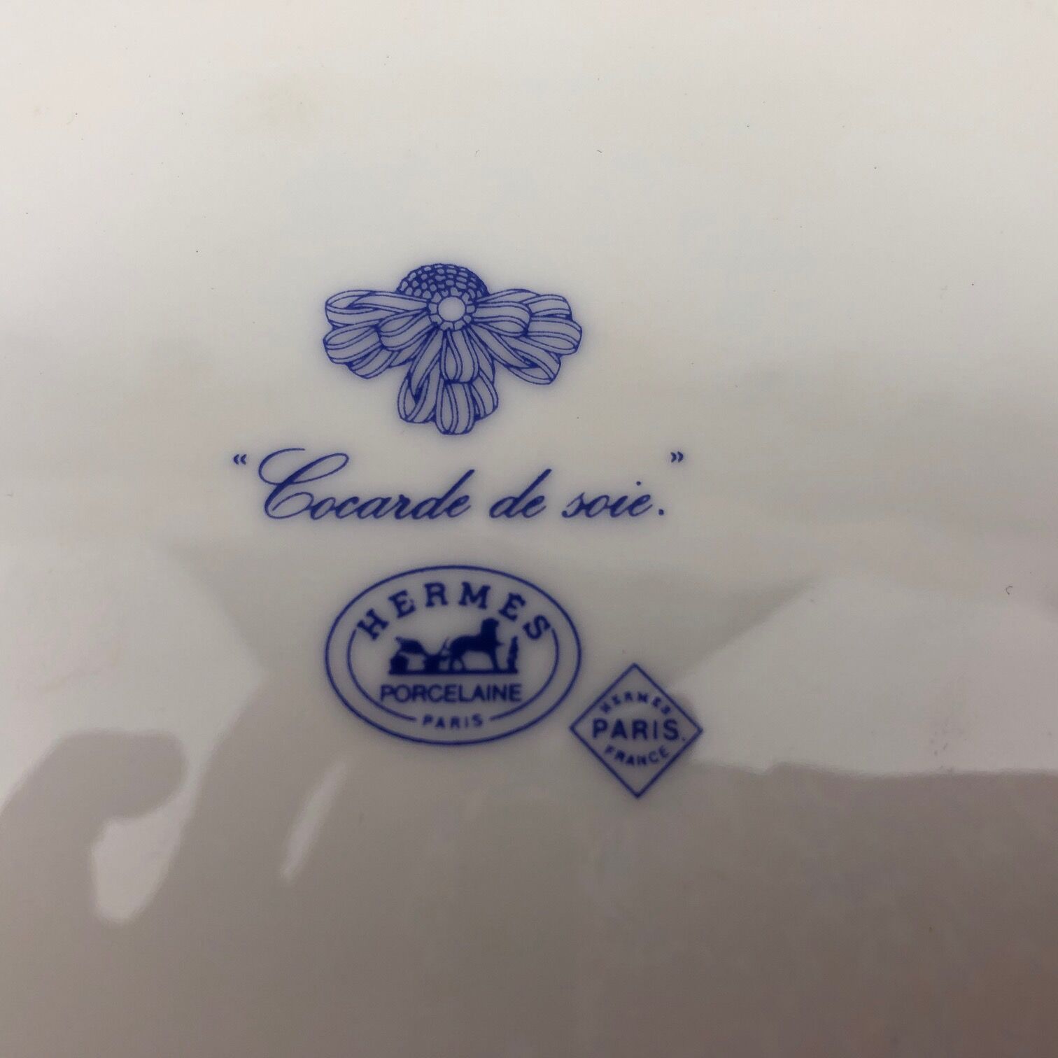 Hermes, "Silk Cocarde" model 3 plates in their packaging, 20th