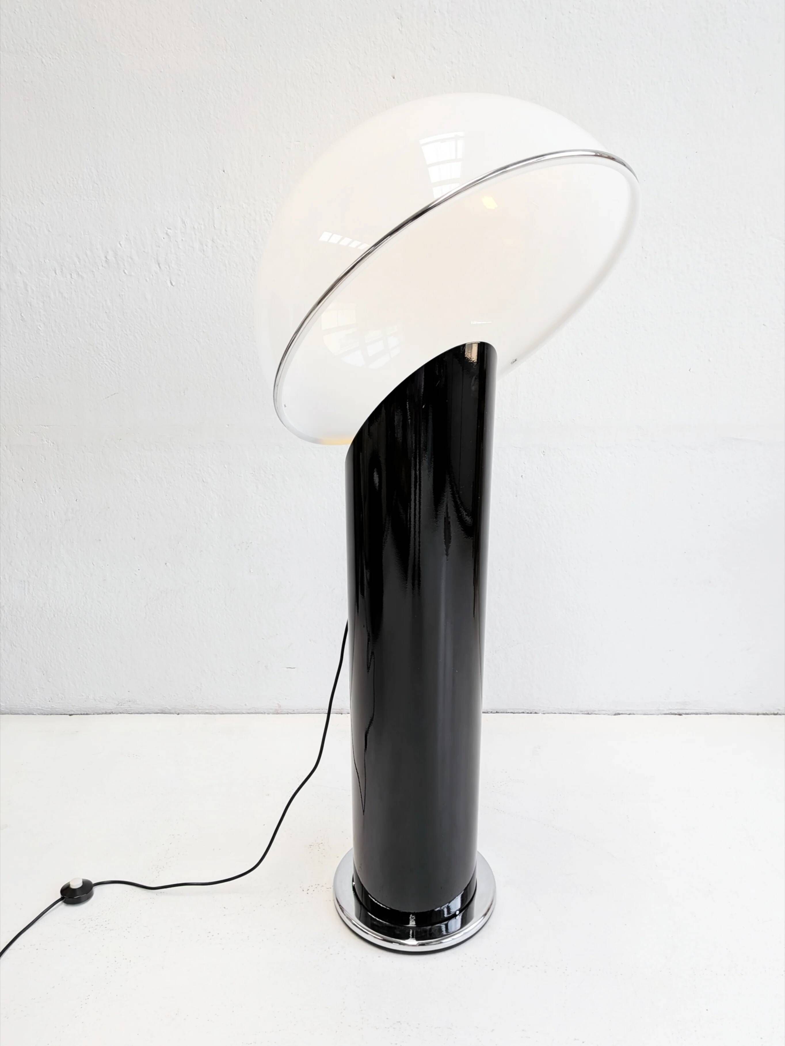 Black 'Ciot' floor lamp by Ennio Chiggio for Lumenform 1970s