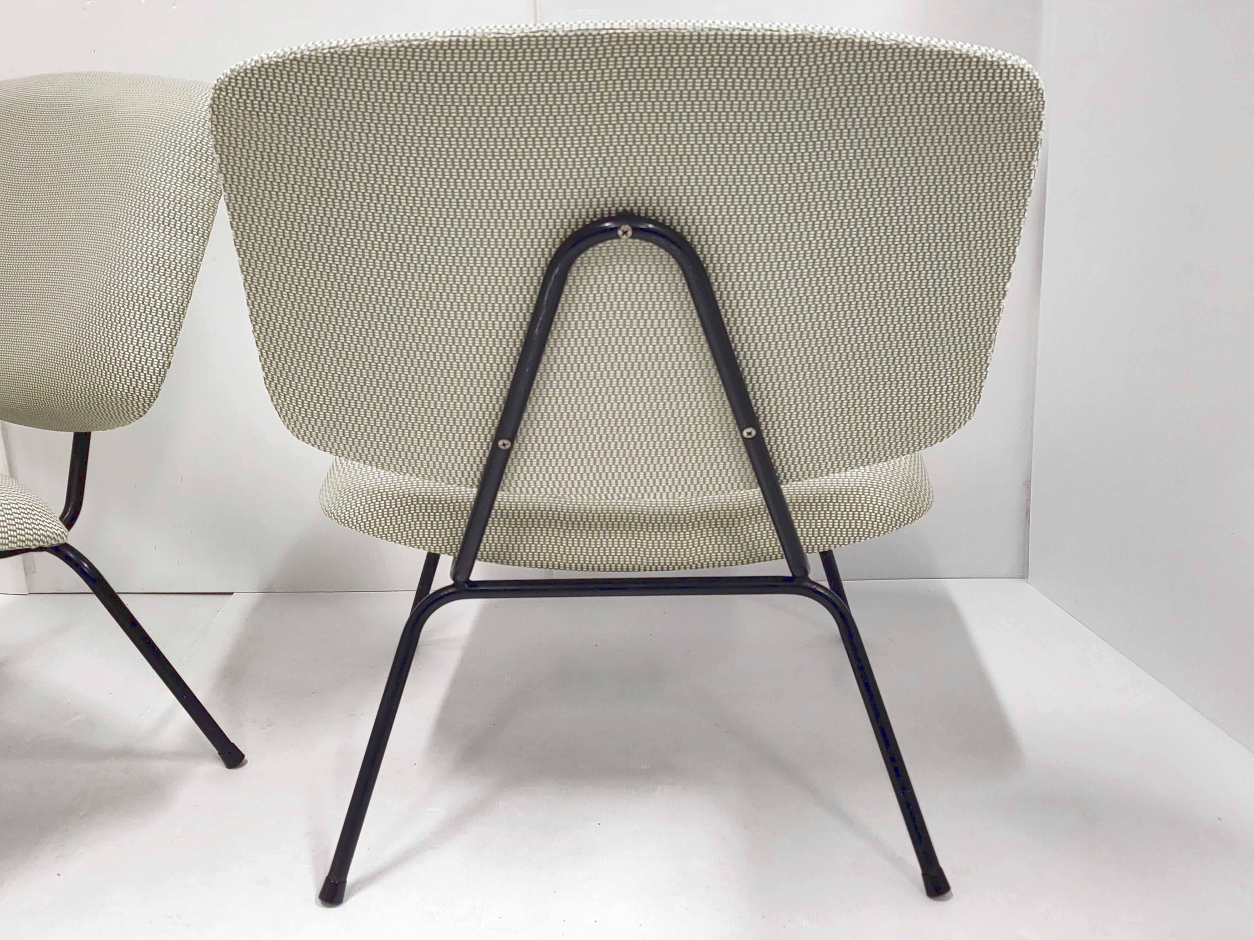 Paire de chauffeuses CM190 de Pierre Paulin pour Thonet