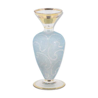 Vase en verre bleu