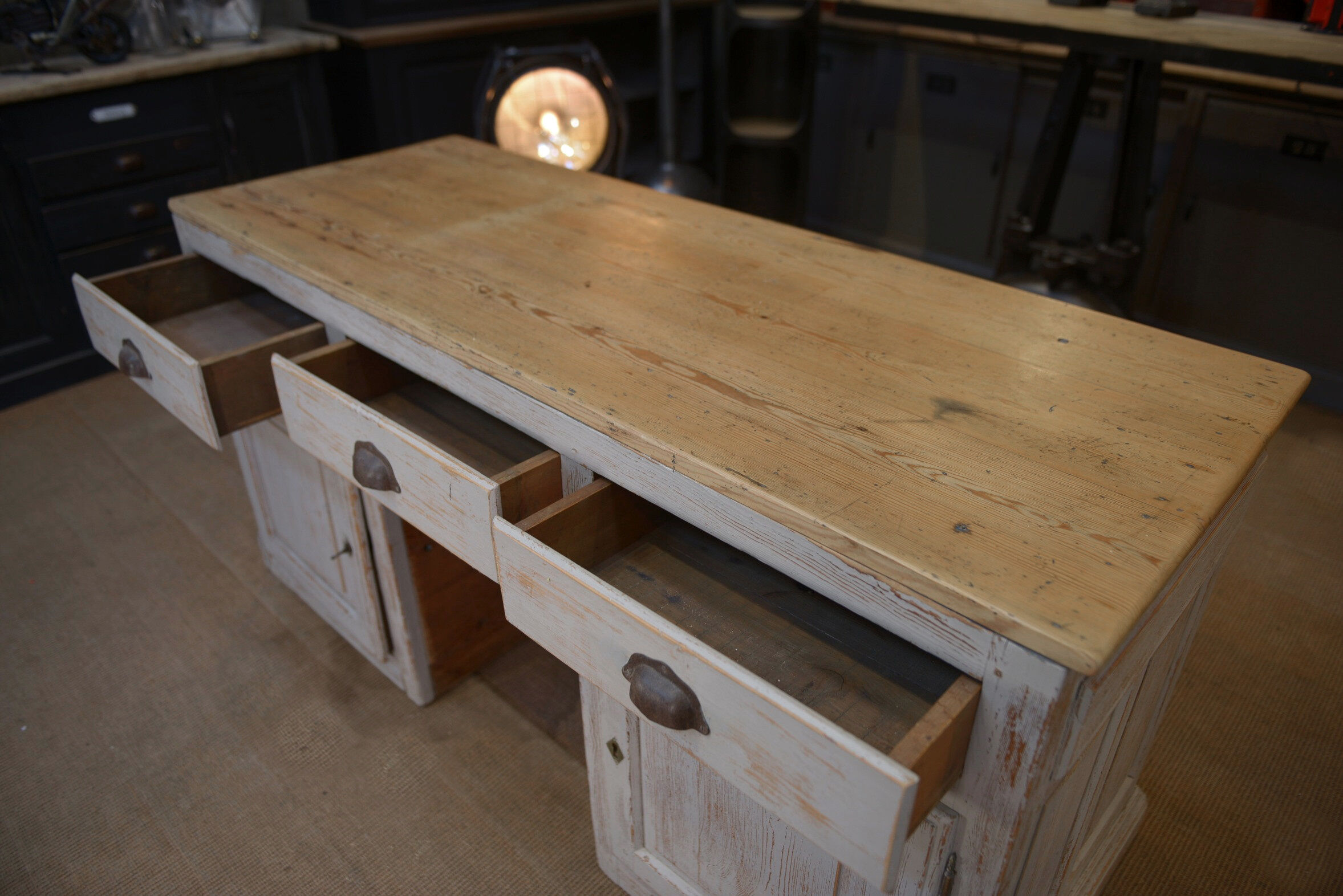 Countertop in gray patinated fir 1960