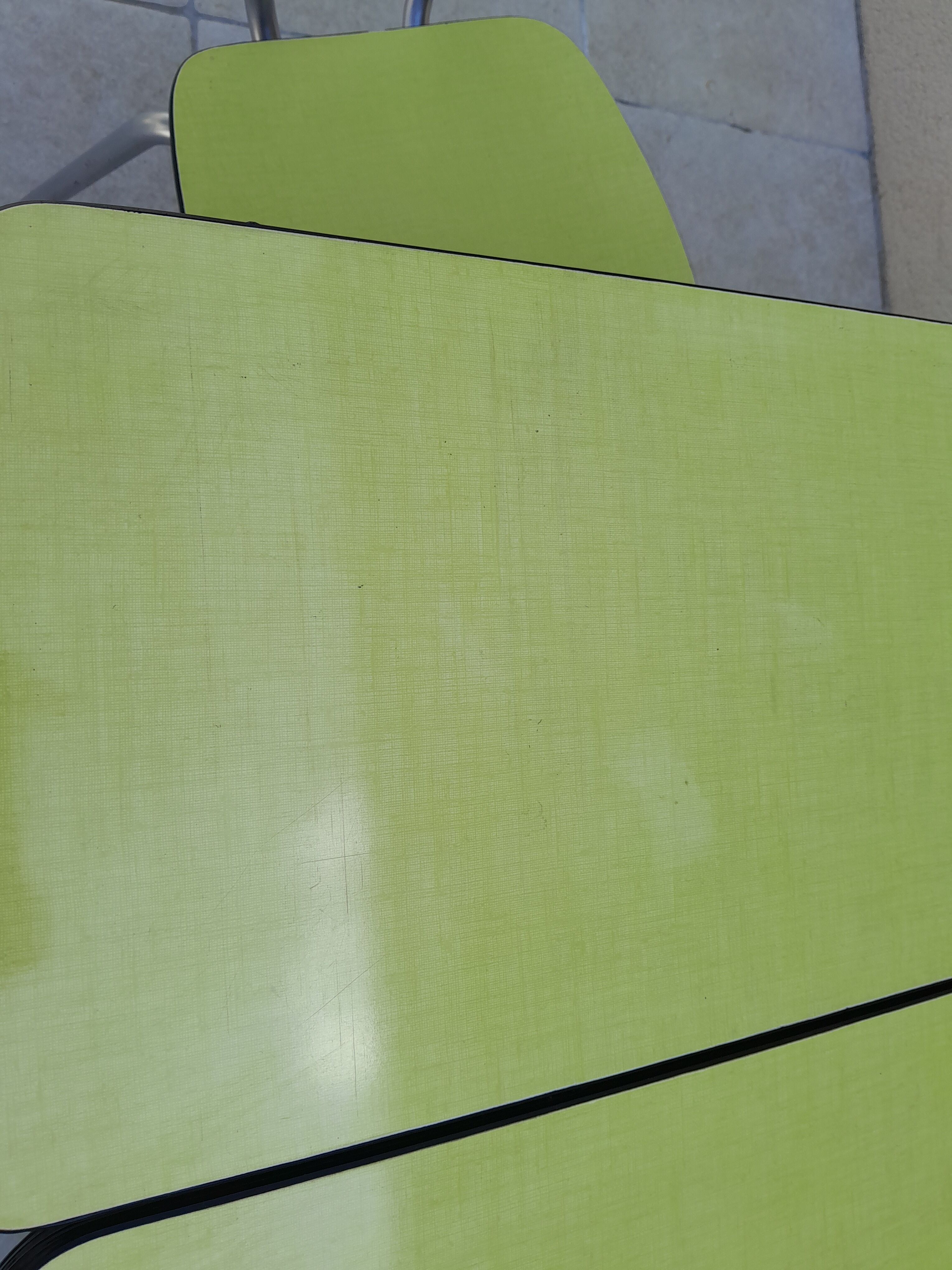 Table and 4 chairs in vintage yellow formica efji