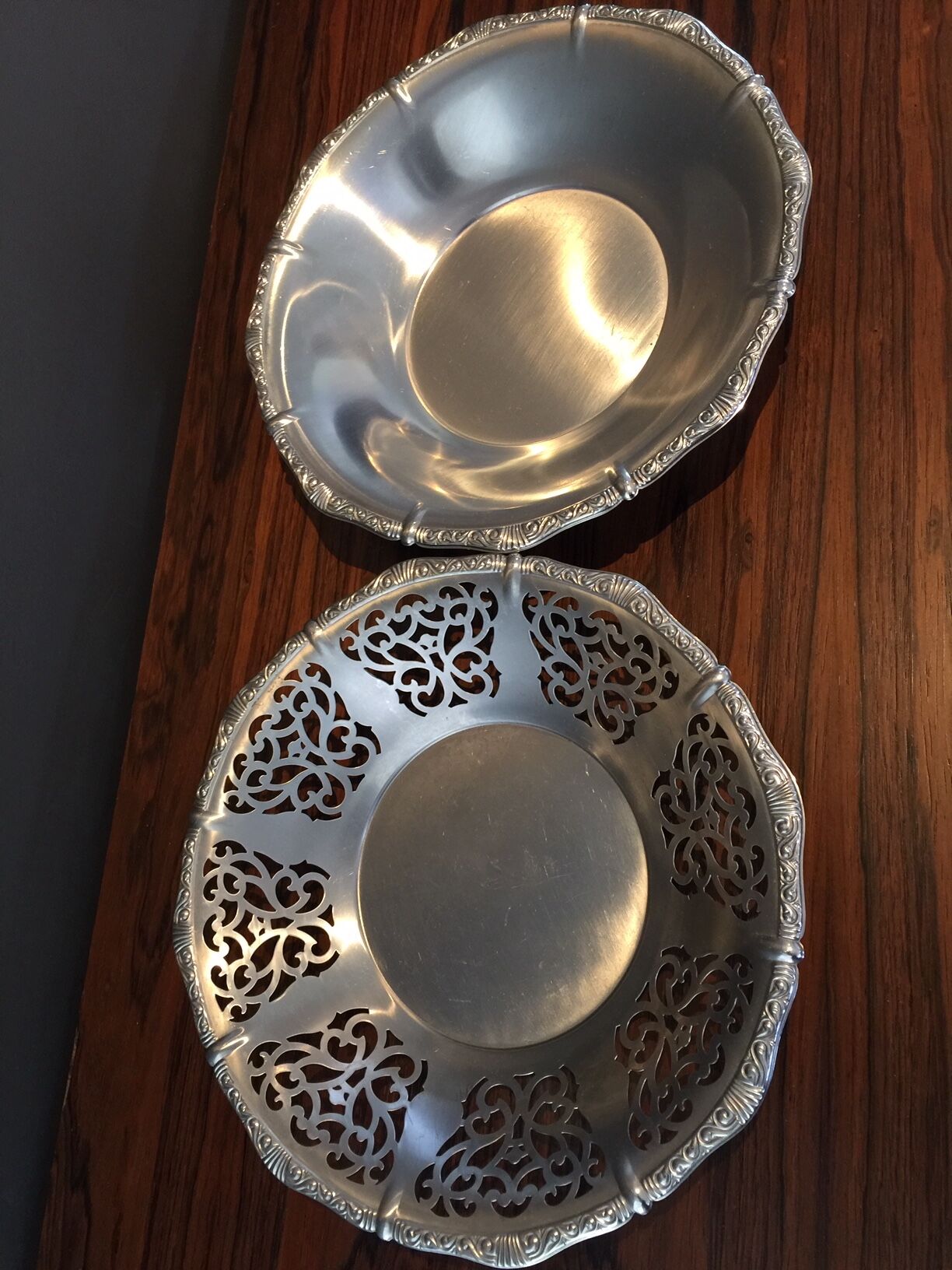 Lot de 2 paniers a pain ou a fruit Alessi Italy