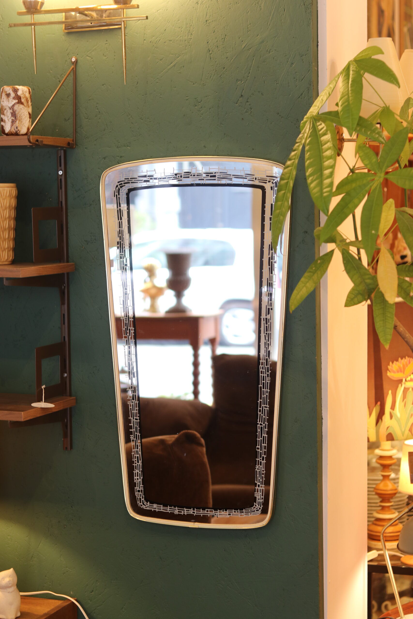 Large 1950s rear-view mirror