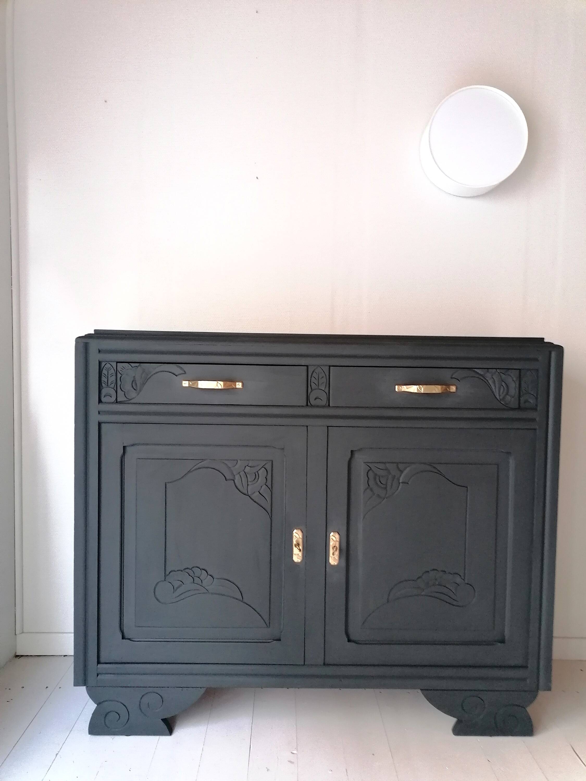 Sideboard painted in anthracite gray