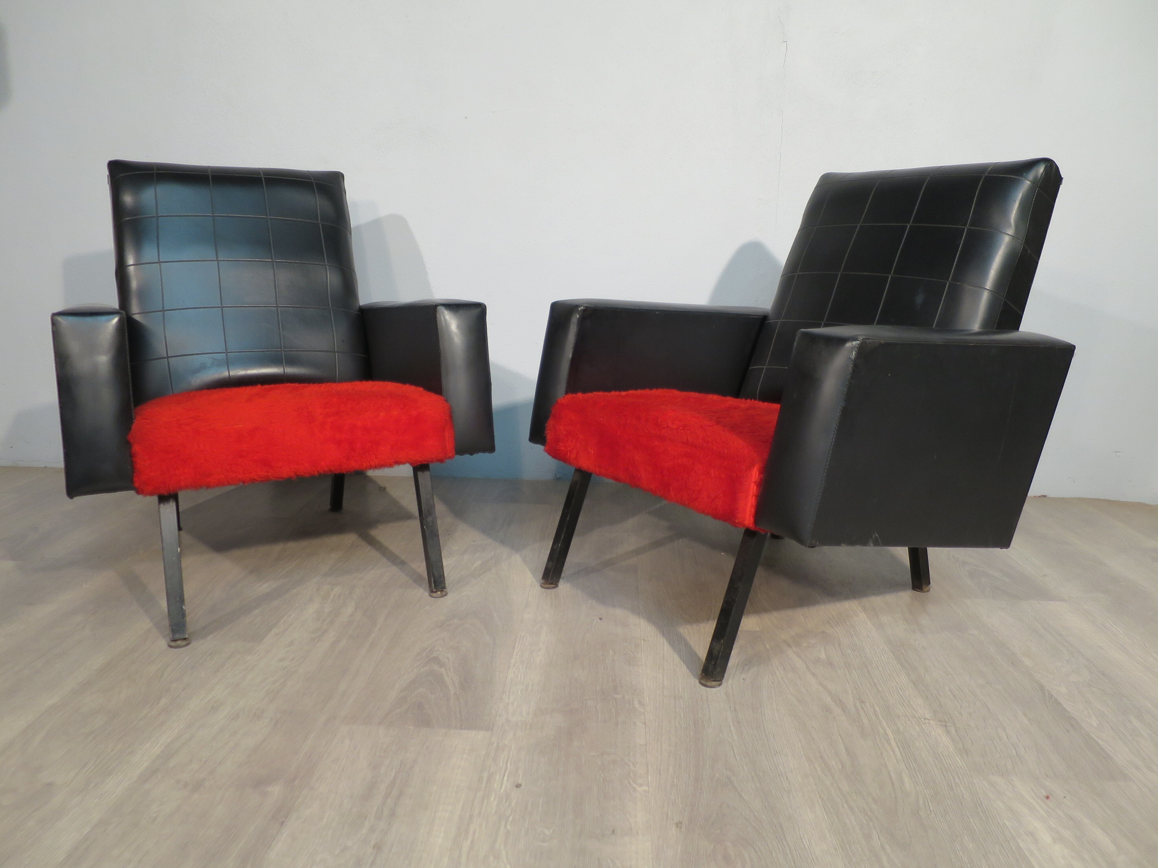 Pair of vintage armchairs in skai and "moumoutte"