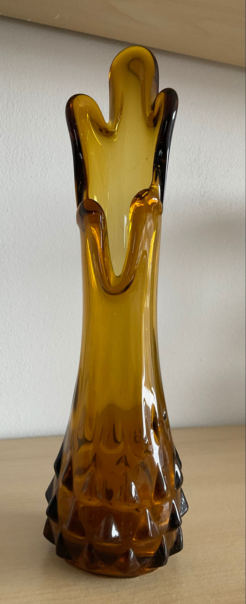 Vintage "Swung vase" in amber glass