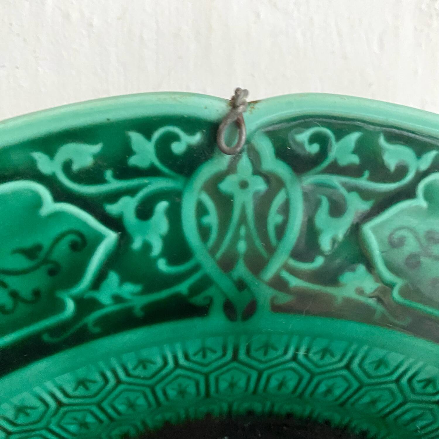 Barbotine dish for wall decoration