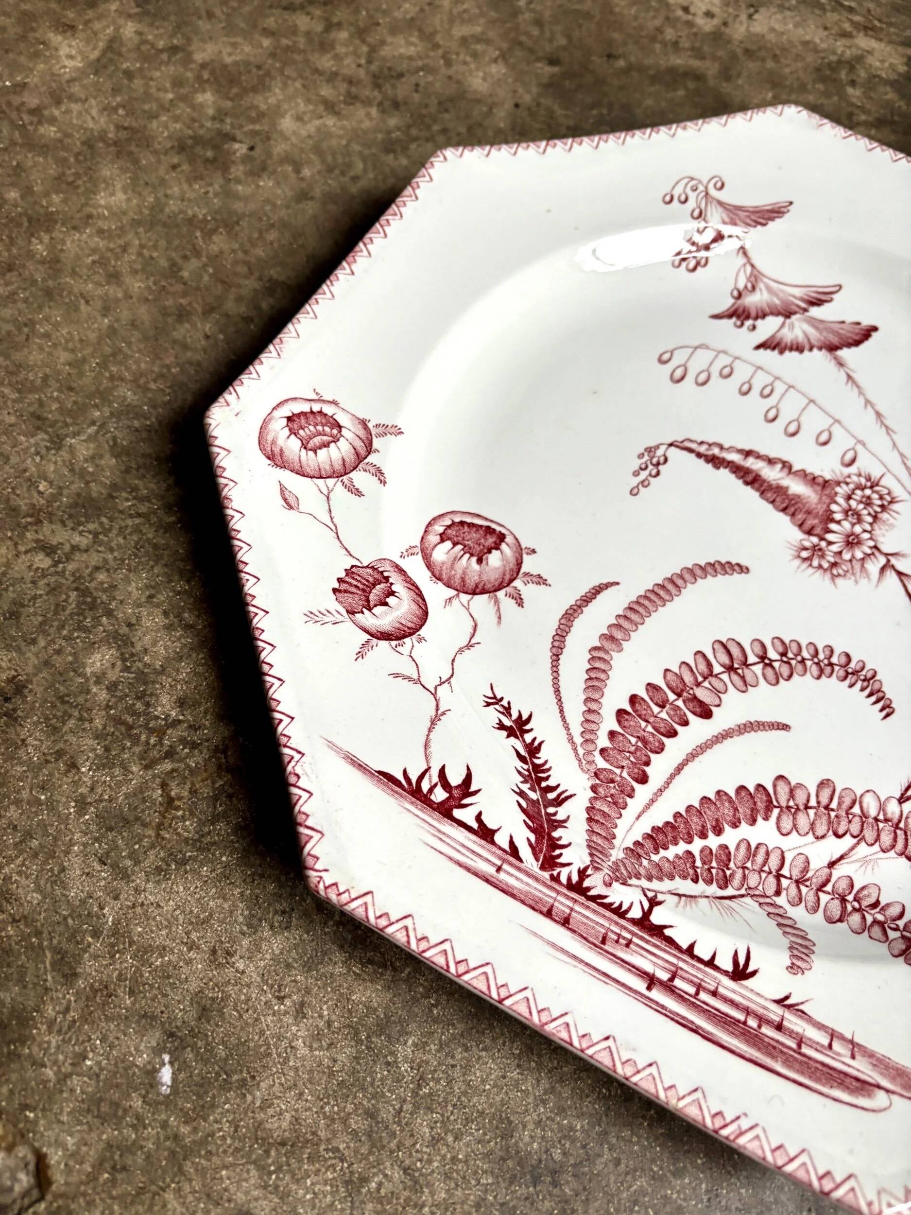 Large ironstone dish Clairefontaine, "Indiana" service.