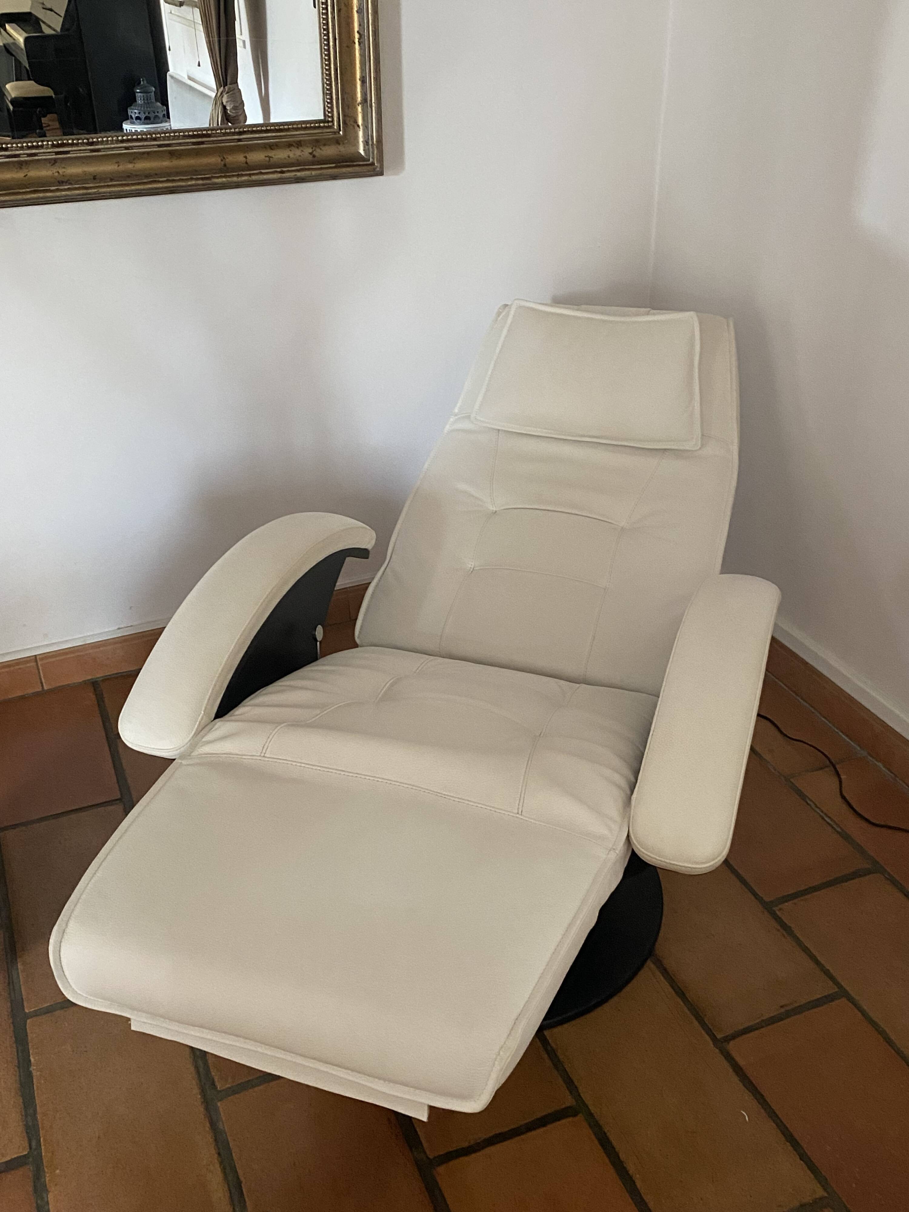 Mistral reclining armchair Roche Bobois