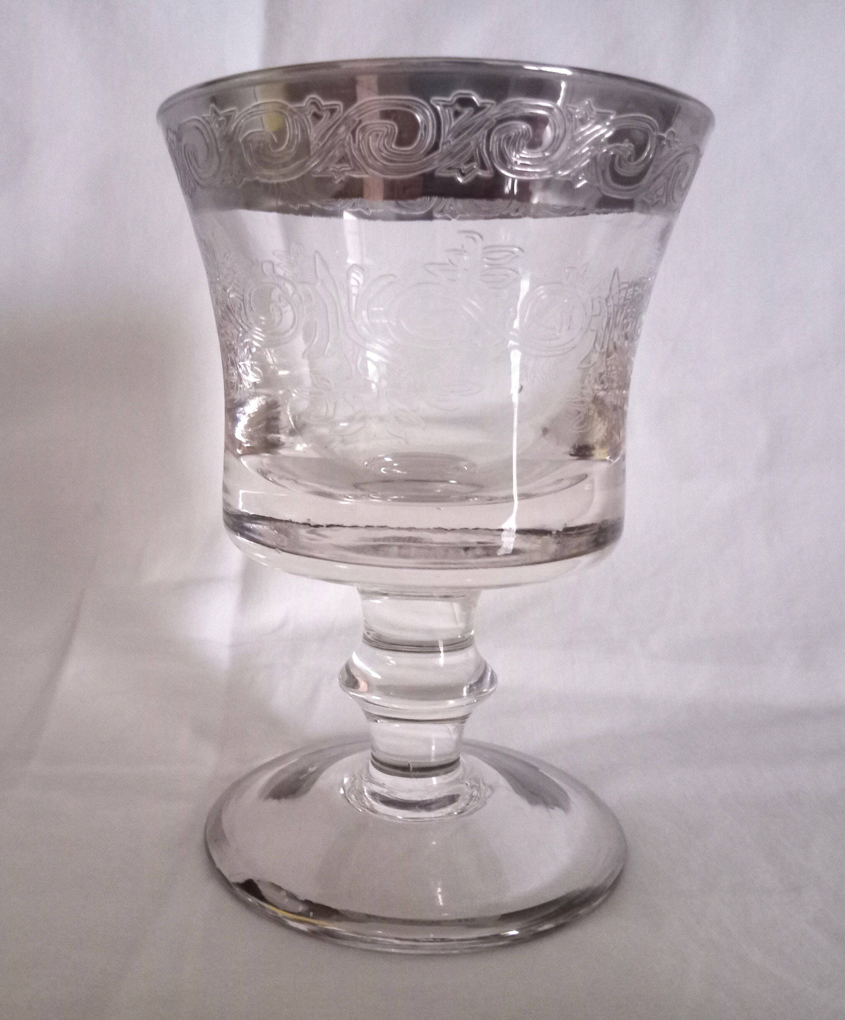 Set of 5 engraved Murano wine (or water) glasses, silver rim