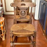 4 chaises provençales anciennes en bois sculpté