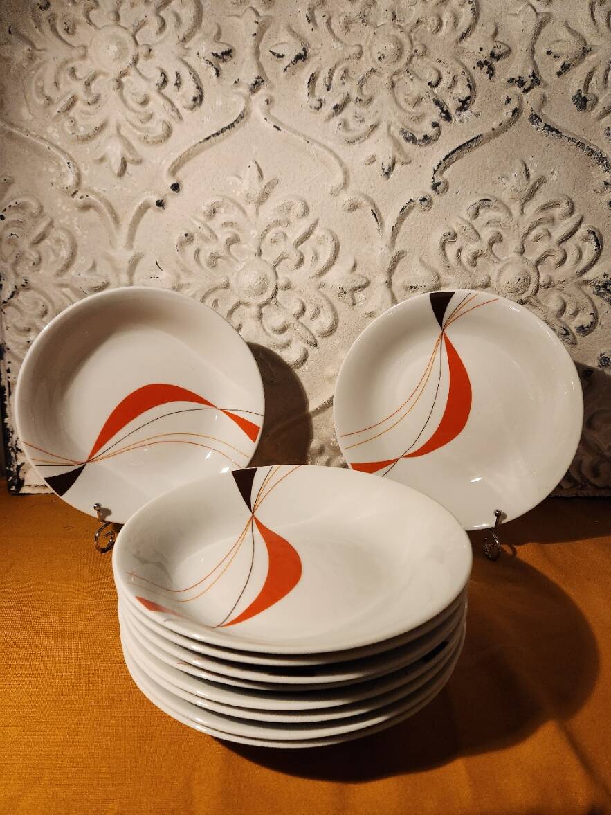 10 deep plates for velvety soups or salads, design 70 Winterling