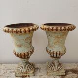 2 medici vases