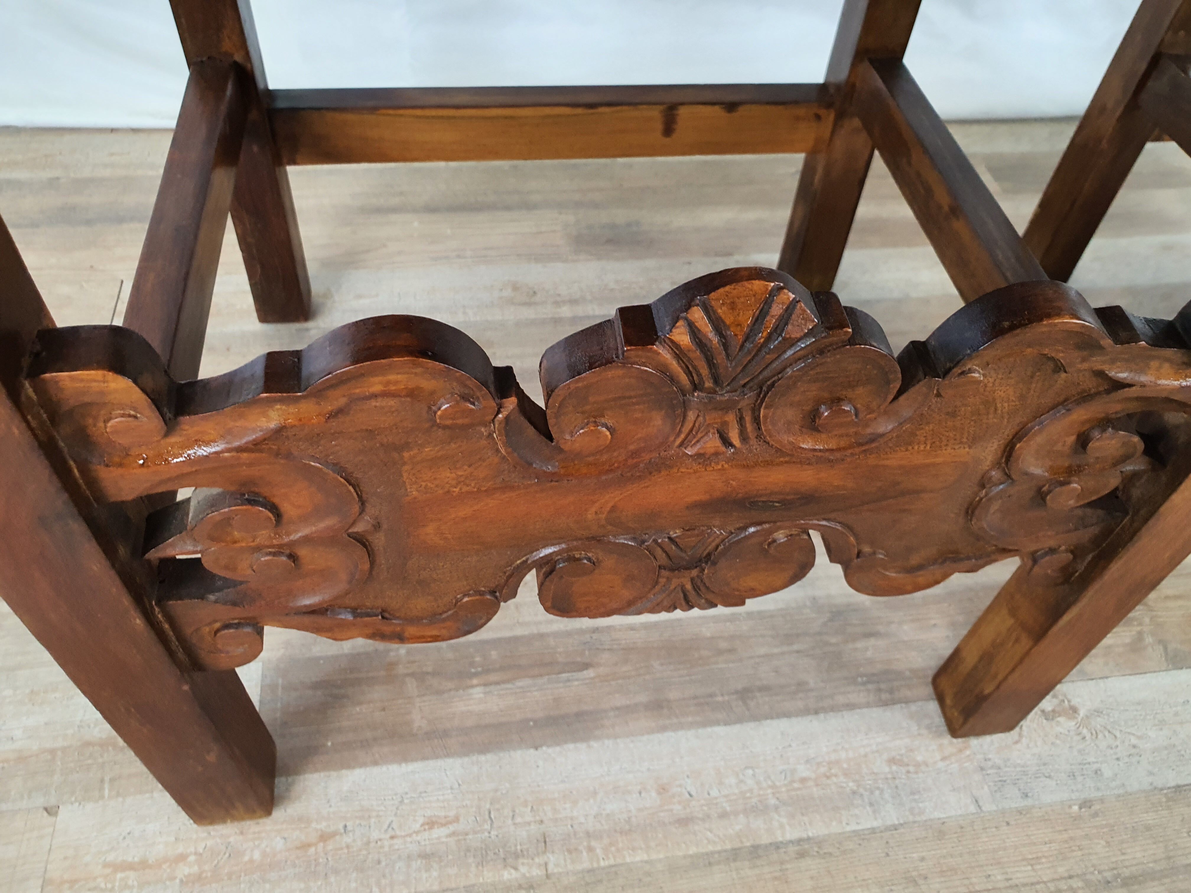 Pair of Renaissance chairs from the early 1900s