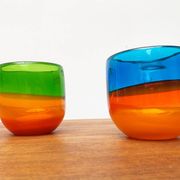 Ensemble de 2 bols en verre coloré vintage allemands de Eisch