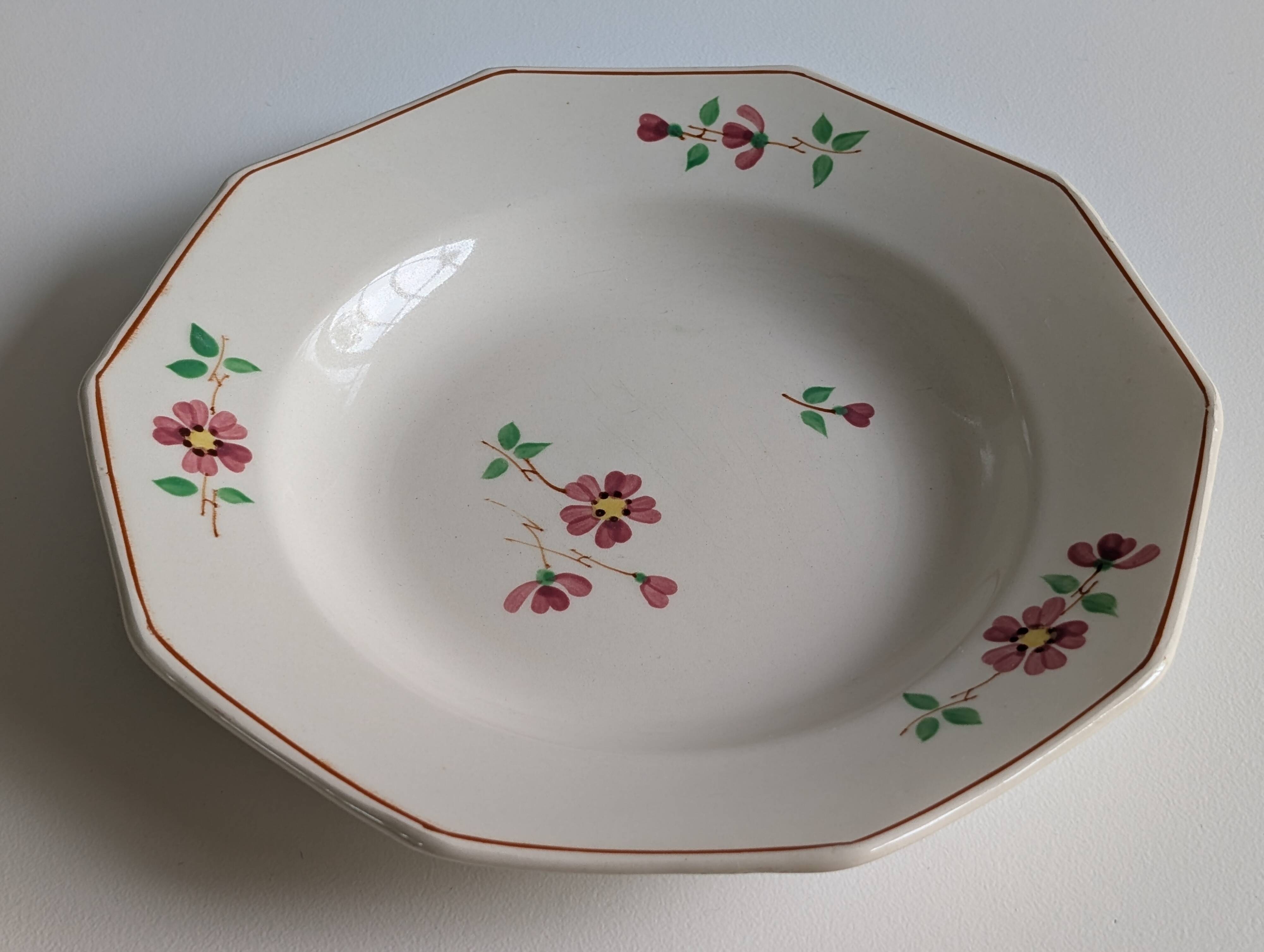 Moulin des Loups plates model "Janine"