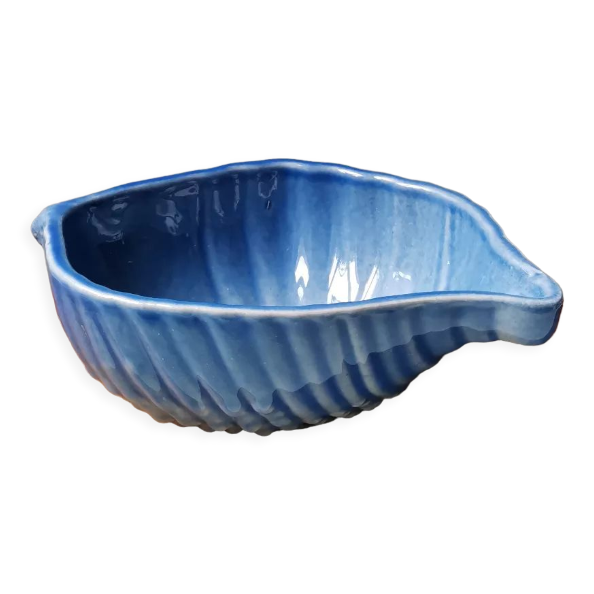 Salad bowl blue shell signed Charles Amand