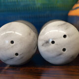 Salt and pepper shaker in Carrara marble