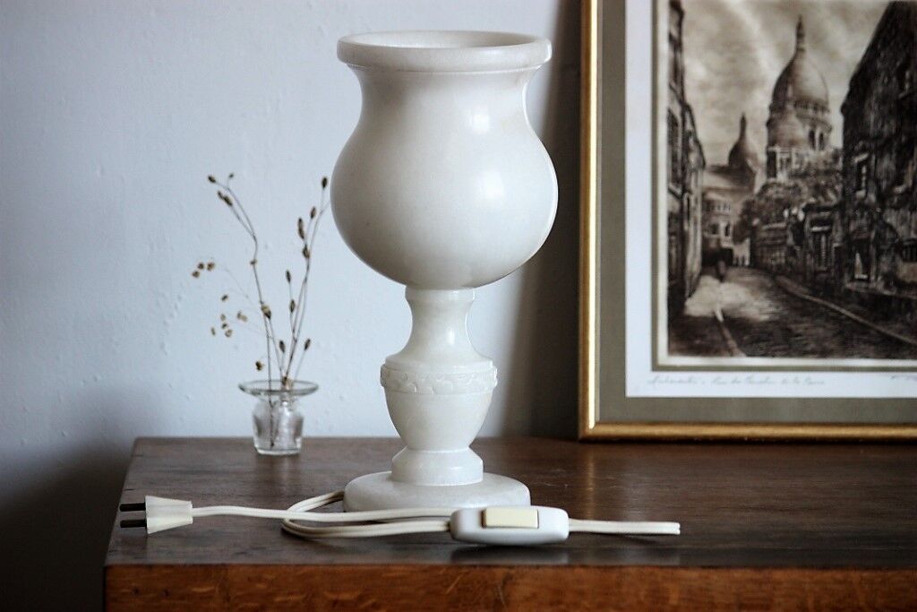 Alabaster lamp
