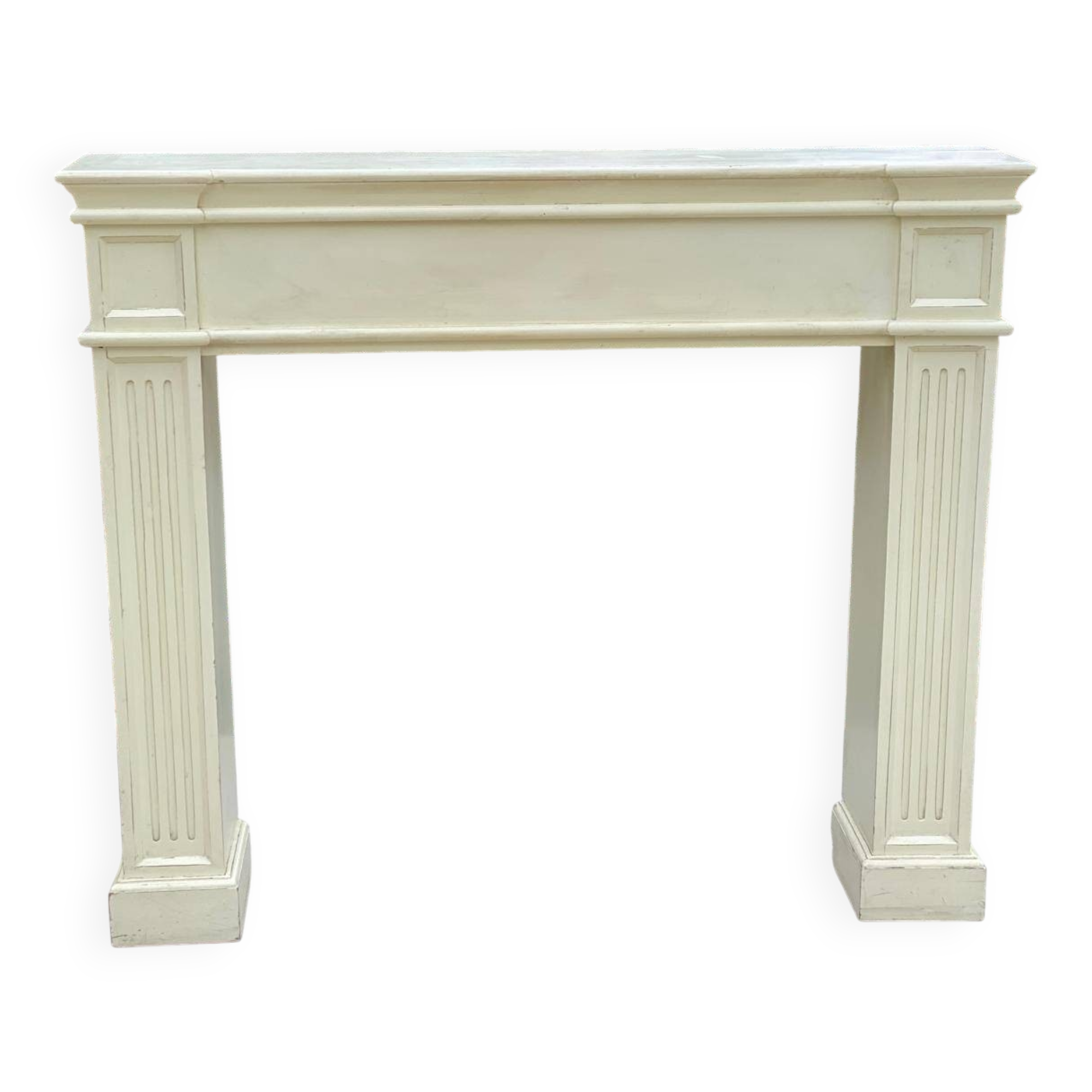Fireplace surround with beige solid wood mantel