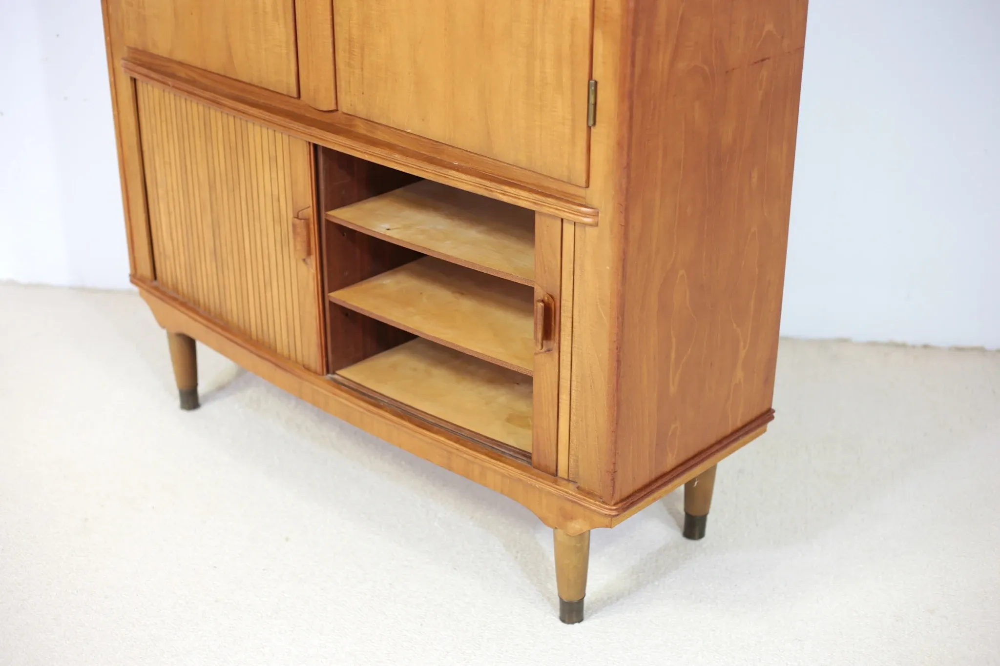 Buffet haut danois en Noyer
