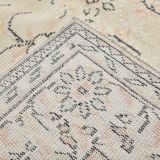 6x10 Large Cream & Black Oriental Vintage Rug, 192x307Cm