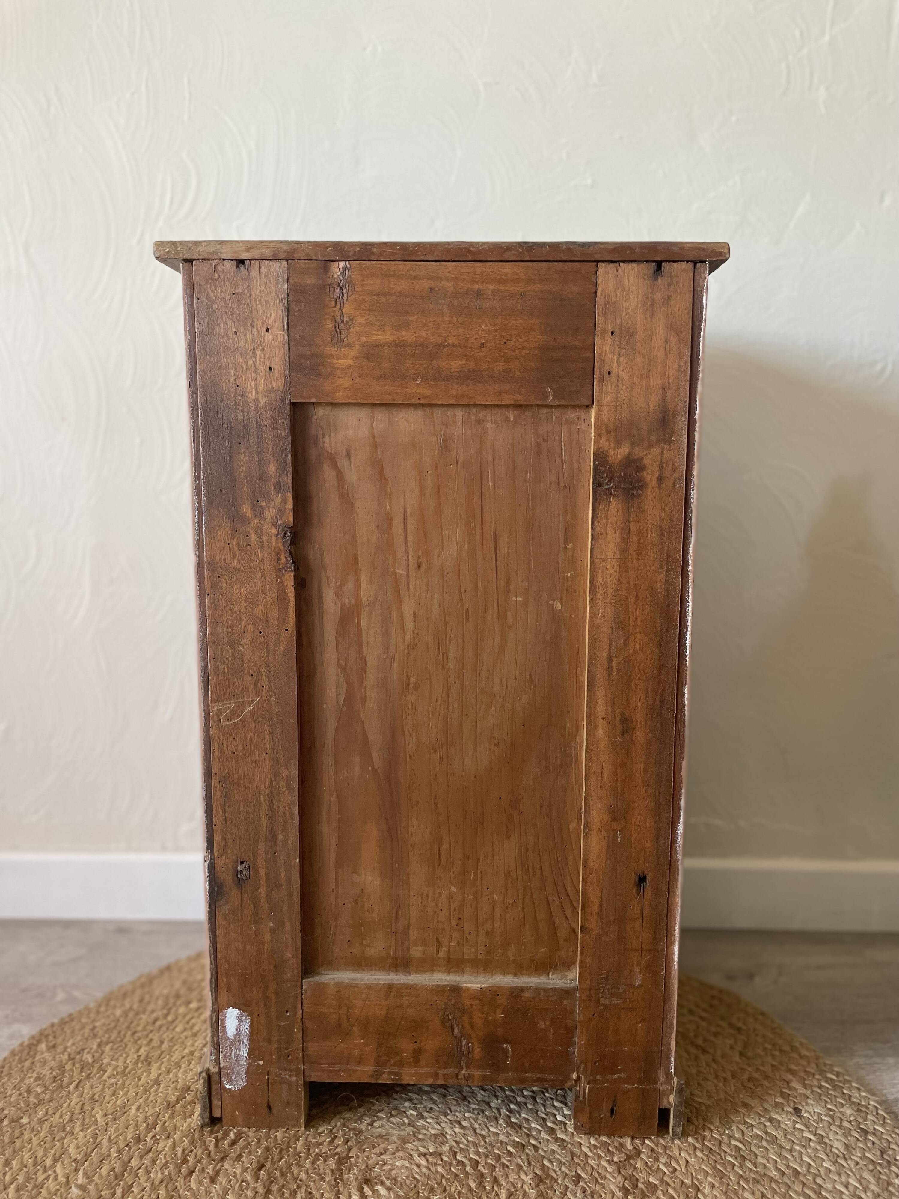 Oscar bedside table