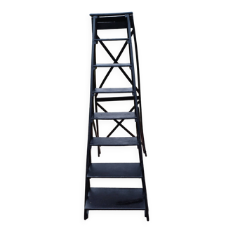 Folding ladder stepladder from Atelier Bois