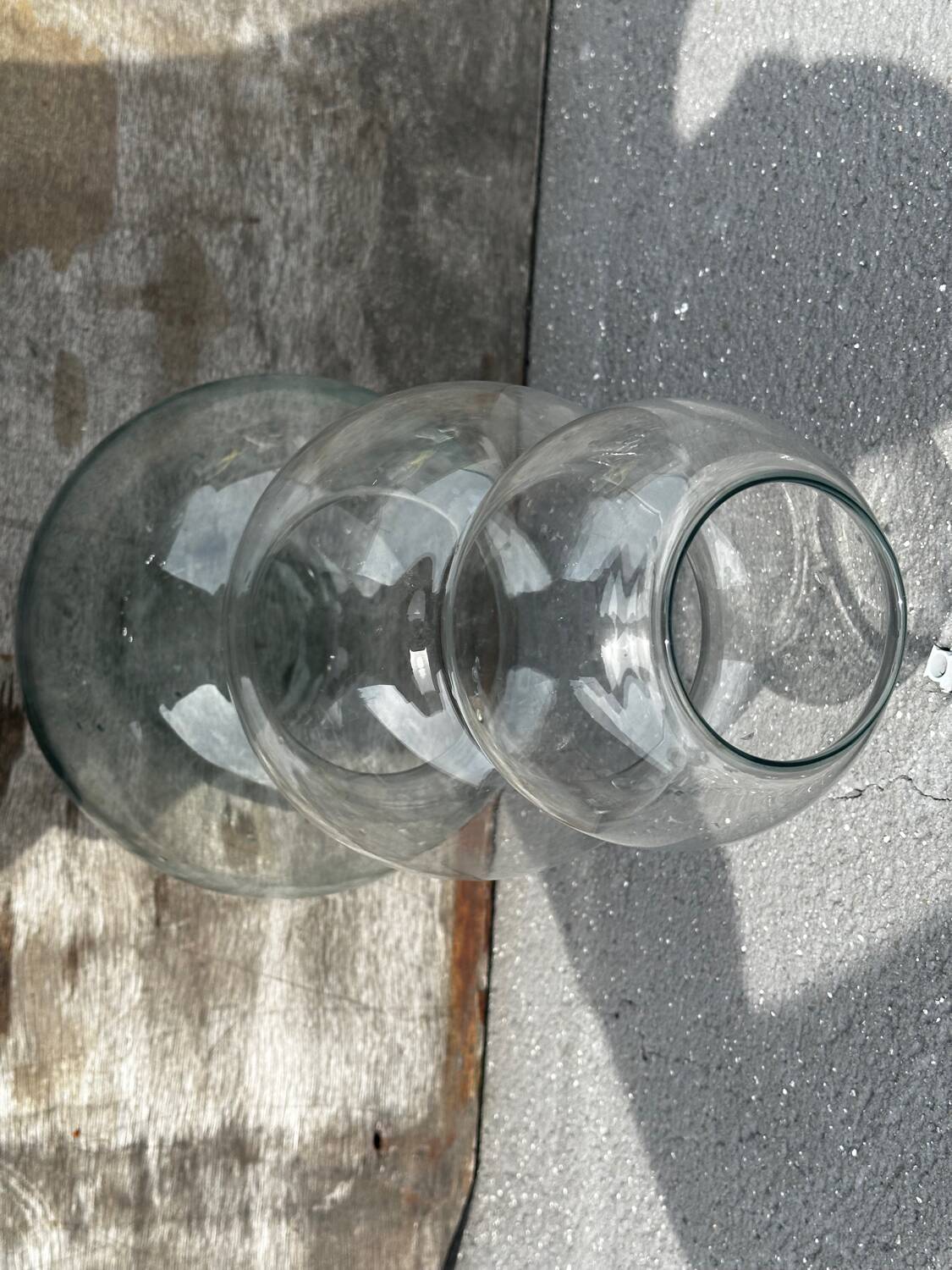 70's vase - 3 stacked spheres, transparent glass, H 50 cm