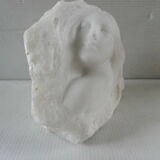 Sculpture face of woman in marble block 13 x 12 x 8 cm