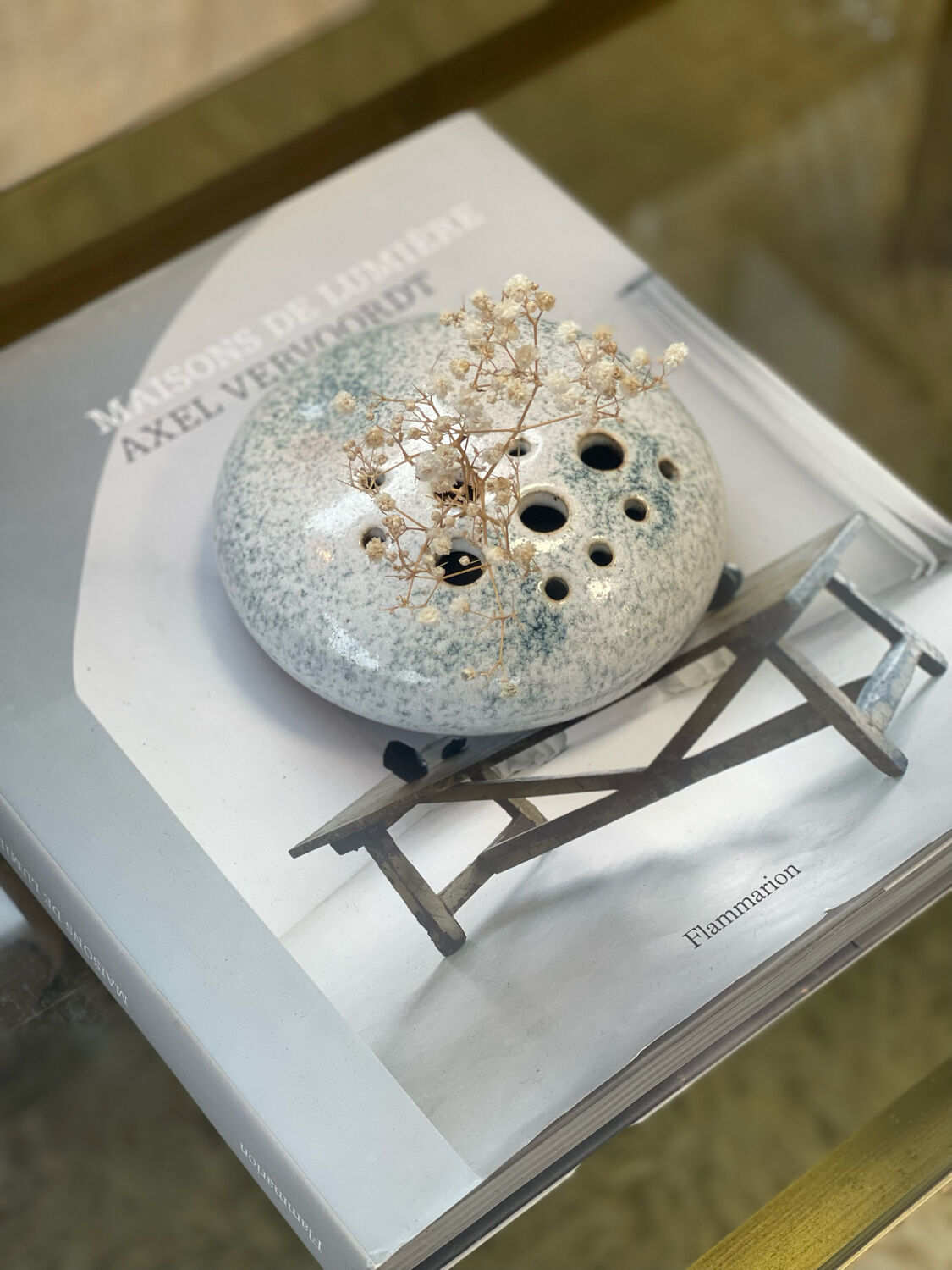 Sandstone flower spade