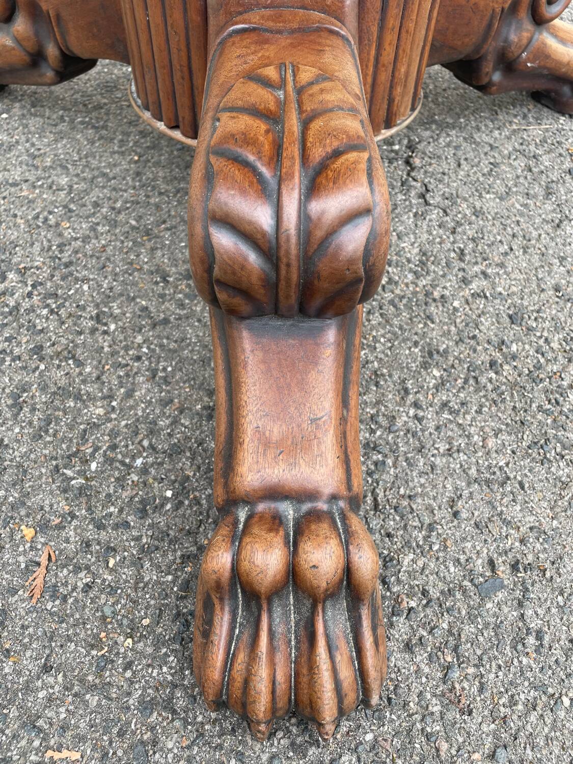 Drum table, 19th century mahogany pedestal table