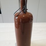 Bouteille ancienne en grès