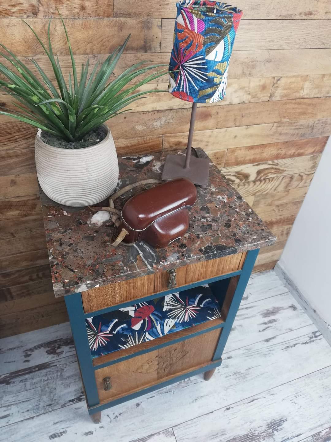 Chic exotic table