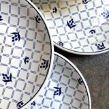 6 assiettes plates Sarreguemines en faïence blanche et bleue