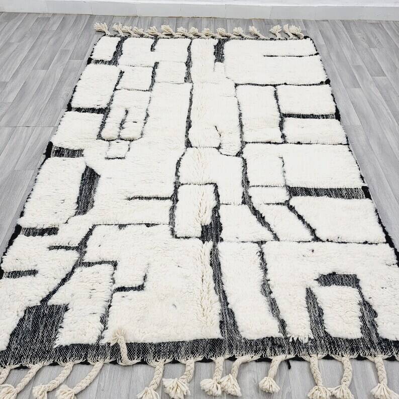 Handmade Moroccan wool rug, 150/250cm