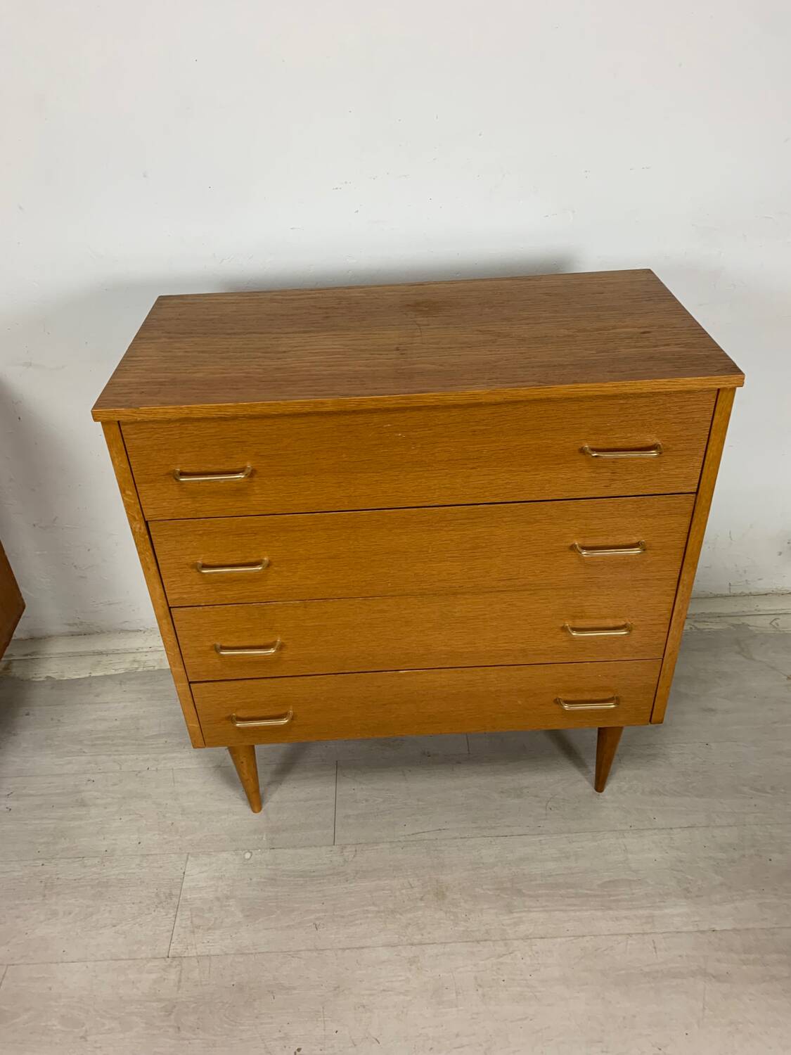 Commode vintage