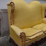 Couch "with ears" in Walnut