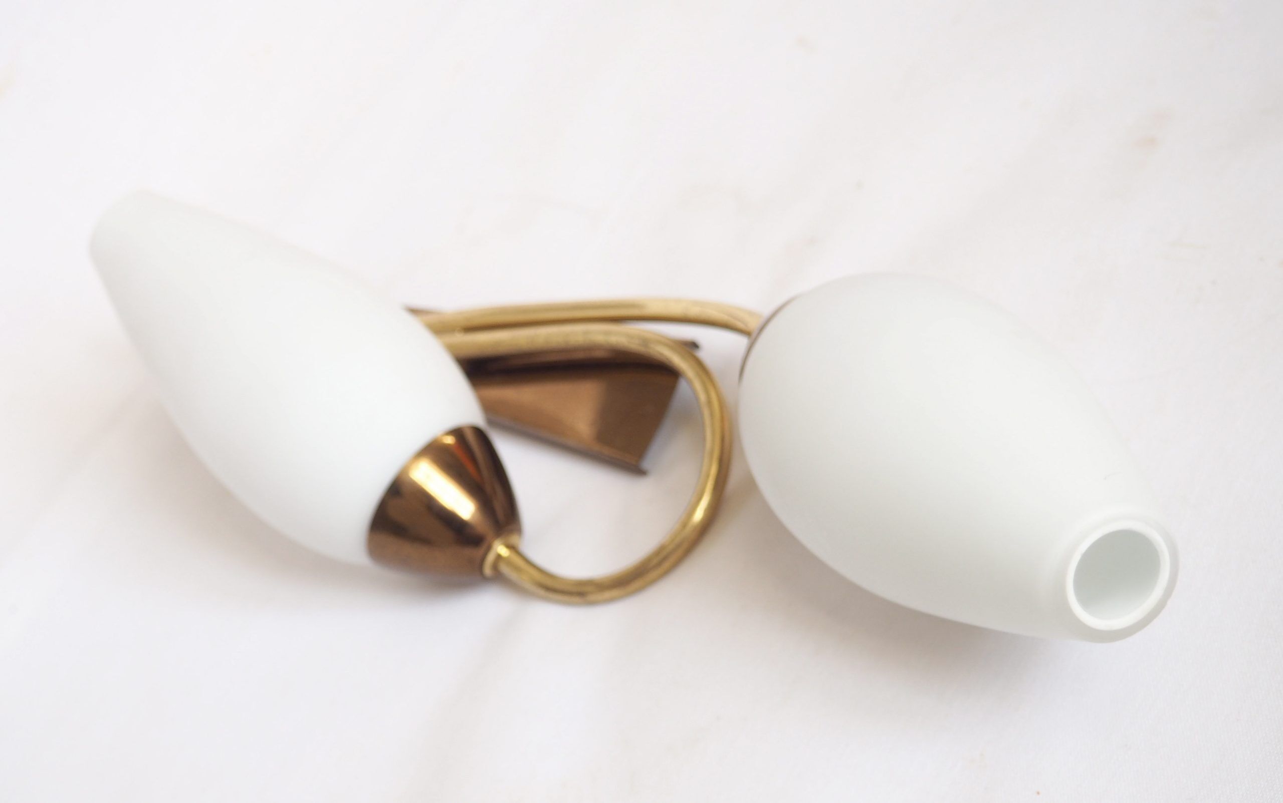 Double opaline flute wall light