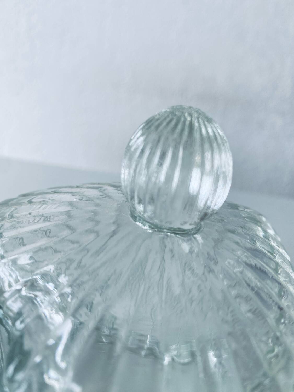 Glass heart candy box