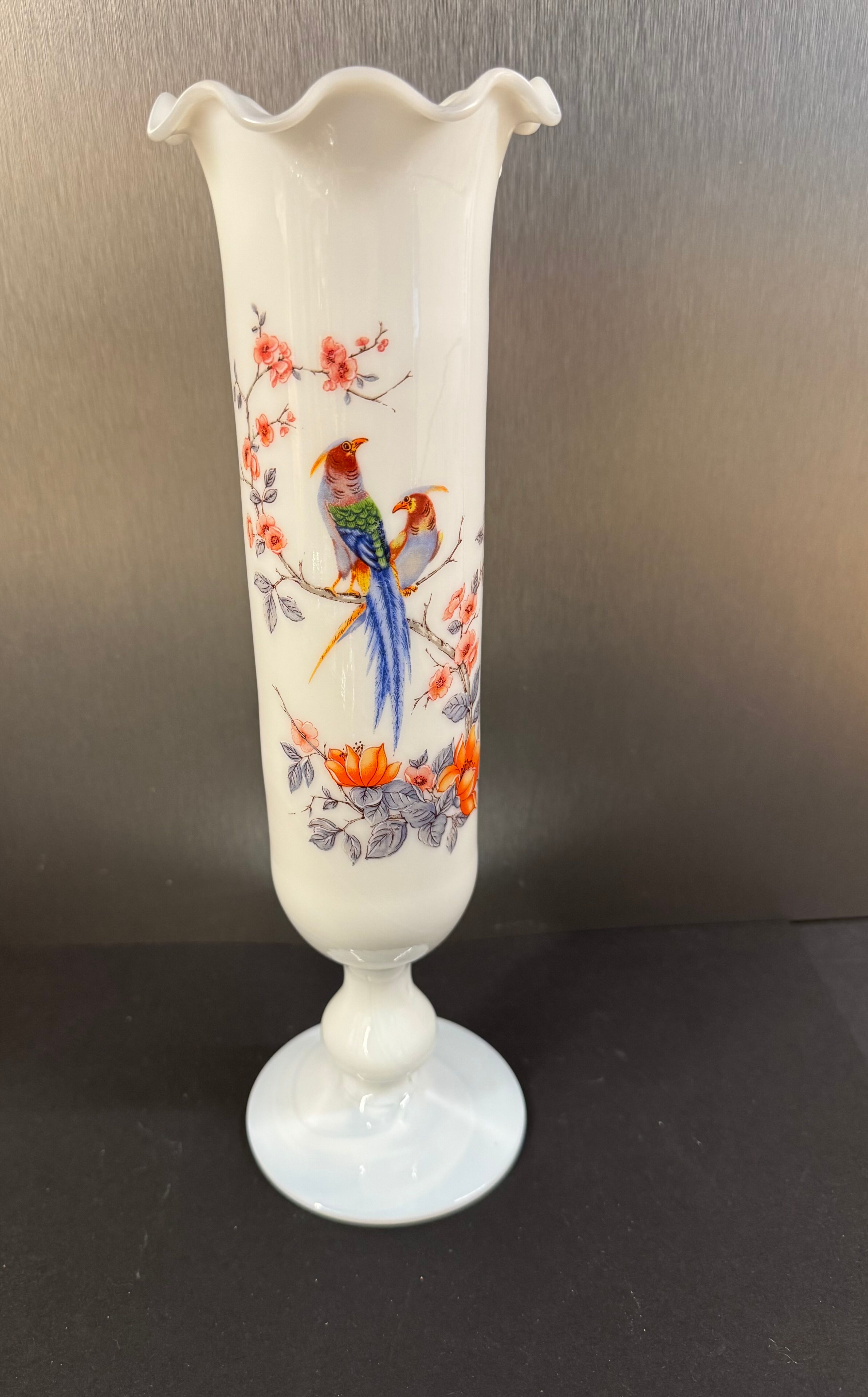 Italian vase in opaline