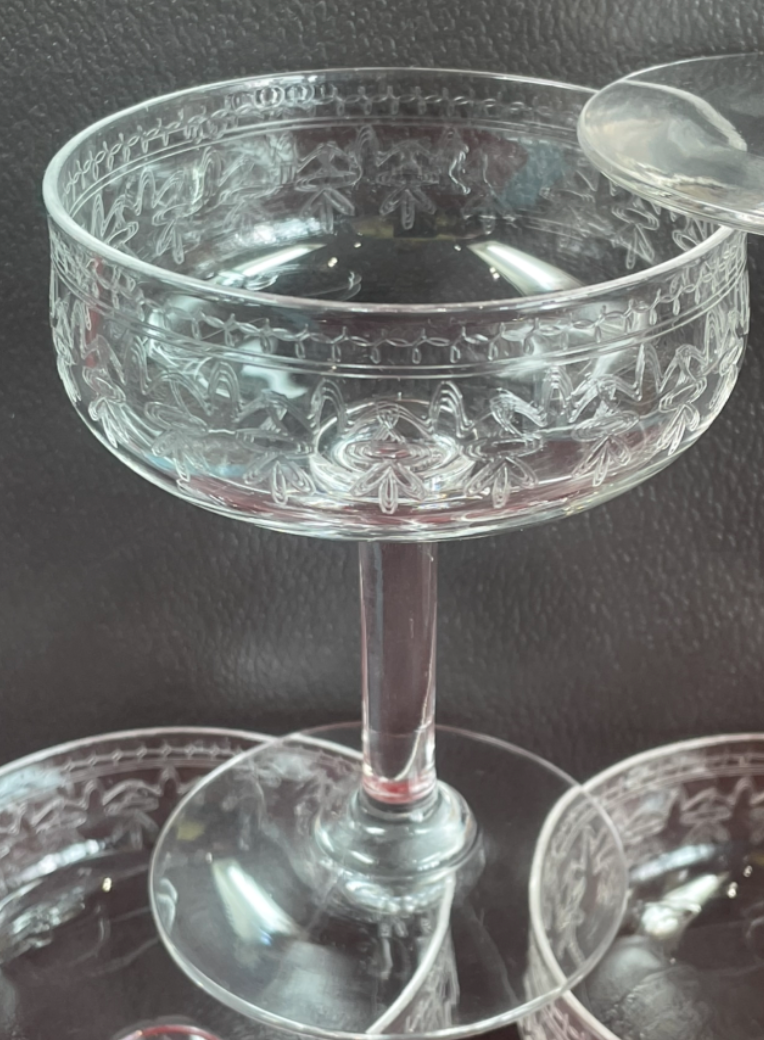 Vintage 6 old champagne glasses in engraved crystal