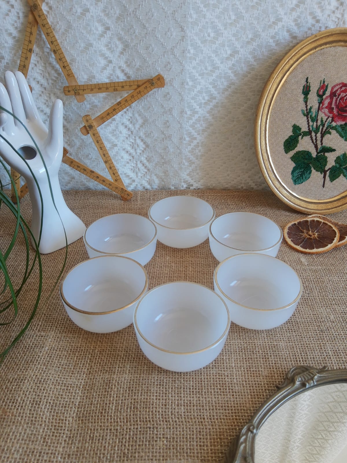 6 ramekins leach oil, vintage golden white