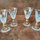 4 verres à digestif sur pied