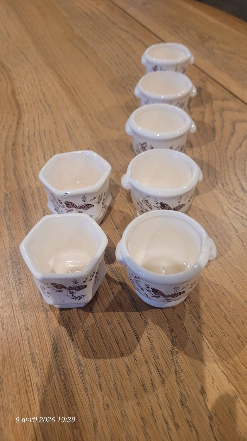 7 porcelain egg cups