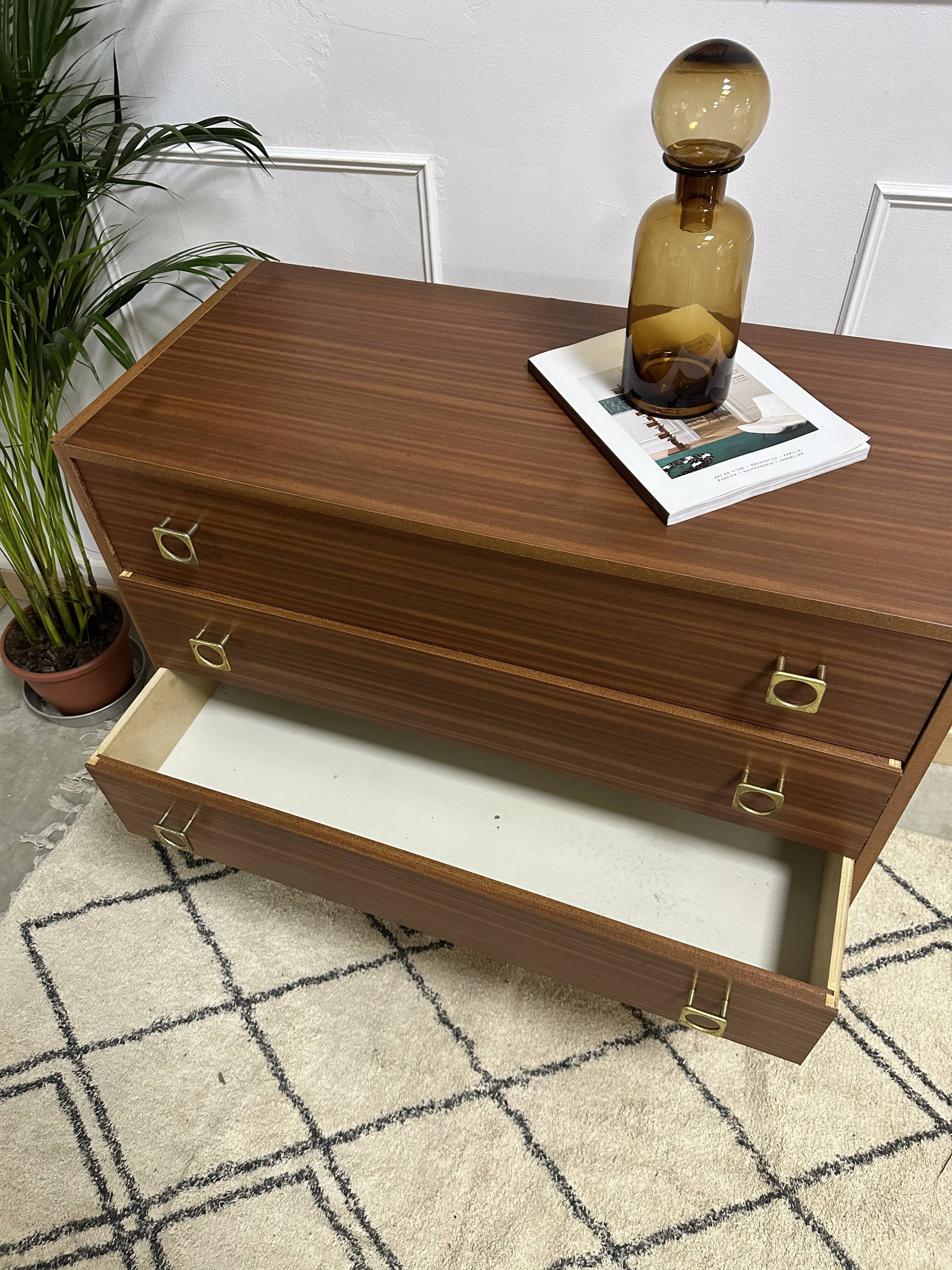 Vintage chest of drawers bobbin feet