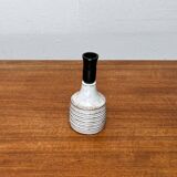 Mid-century modern studio pottery table lamp by Axella, 1960s.