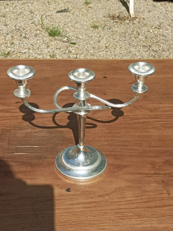 Bougeoir chandelier triple métal patiné