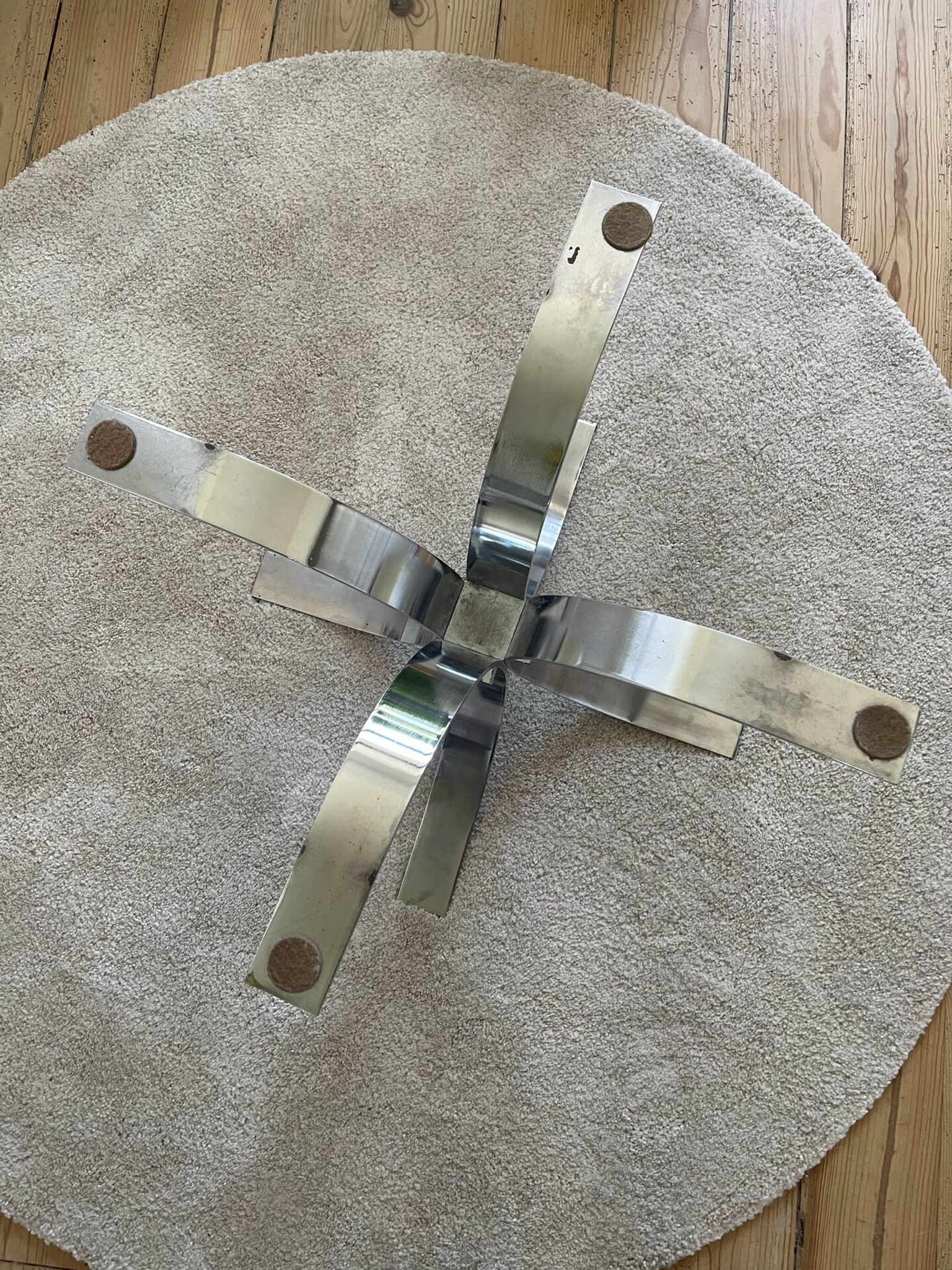 Vintage coffee table in glass and chrome